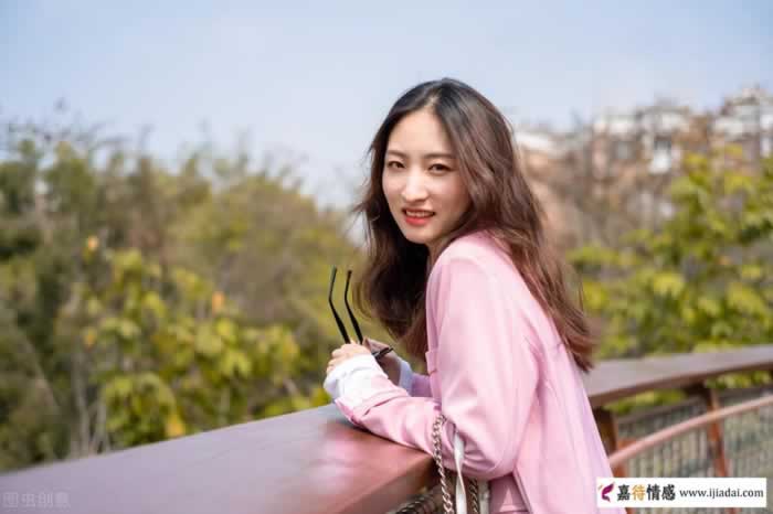 女人在爱情里，为什么有那么多的“心机”？_嘉待情感