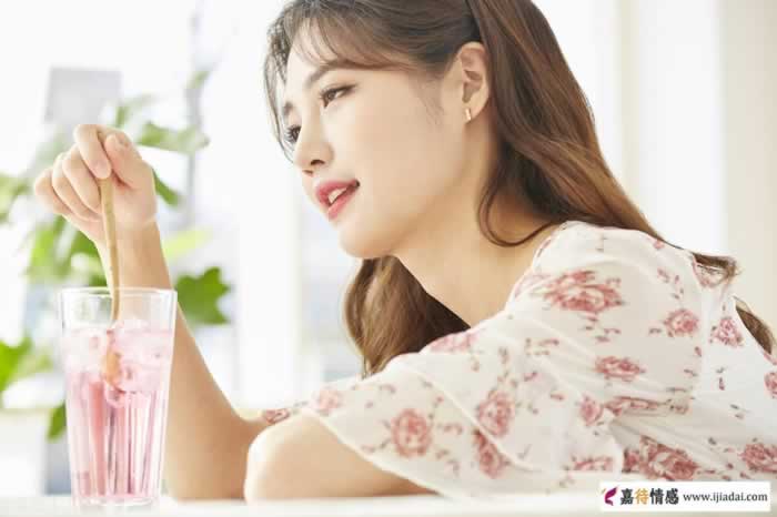 真正厉害的女人，从来都不说难听的话_嘉待情感