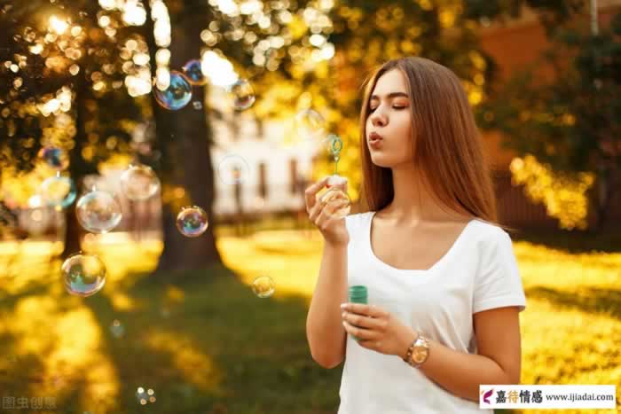 怎样的女人最吸引人，男人愿意娶回家？_嘉待情感